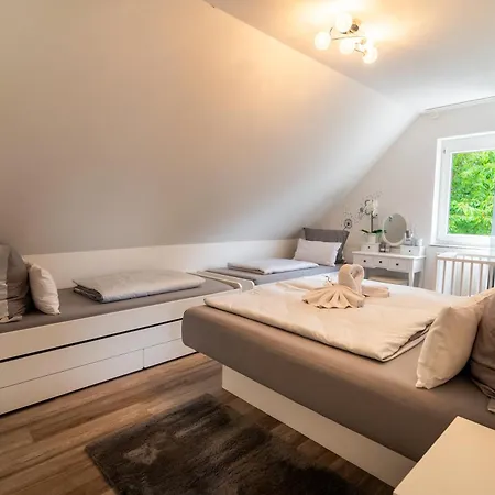 Leeloo S Sunlight Holiday home *