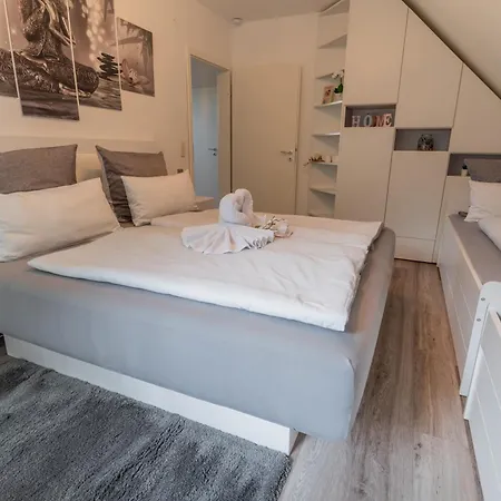 Leeloo S Sunlight * Ходенхаген