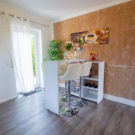 Leeloo S Sunlight Holiday home *